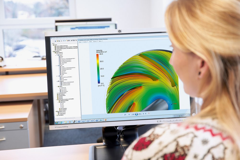 Mitarbeiterin von Venti Oelde beim Laufraddesign