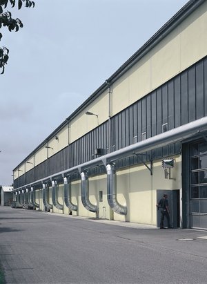 Pneumatische Förderanlage für leere PET-Flaschen 